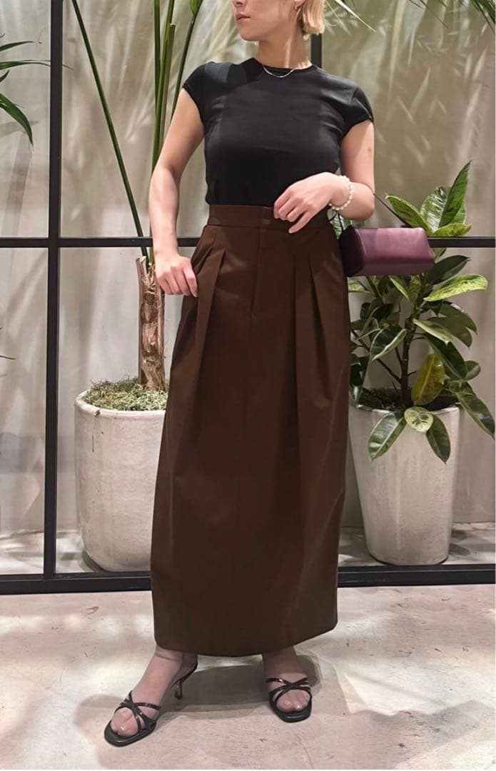 CABaN 2タックロングスカート