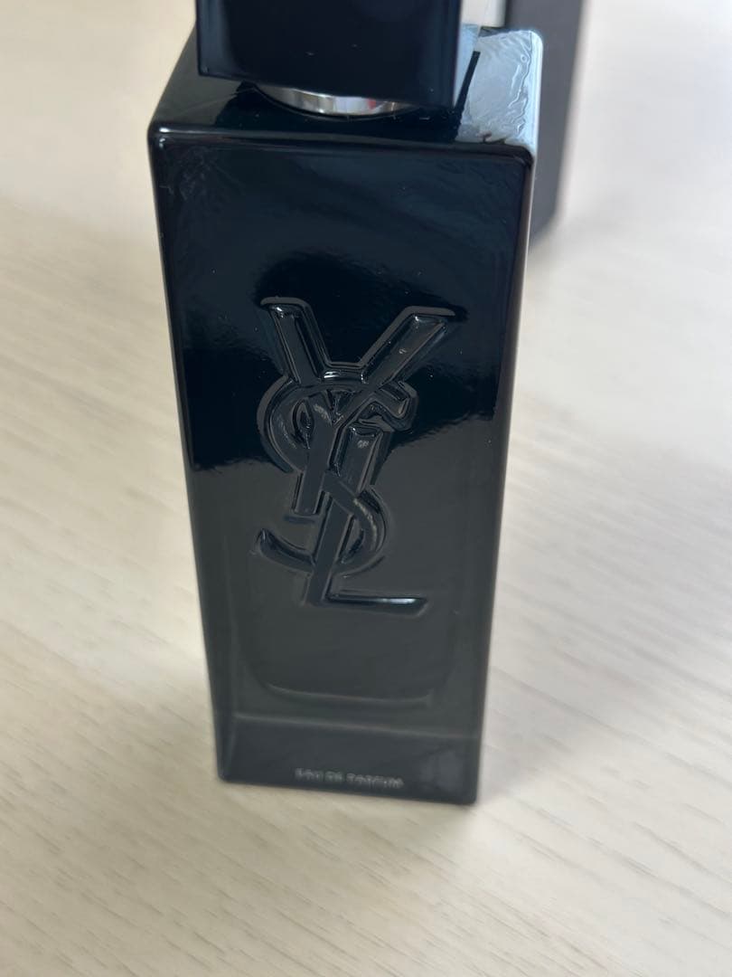 Yves Saint Laurent MYSLF オードパルファム