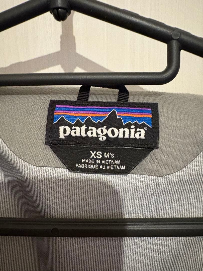 patagonia トレントシェル XS オリーブ