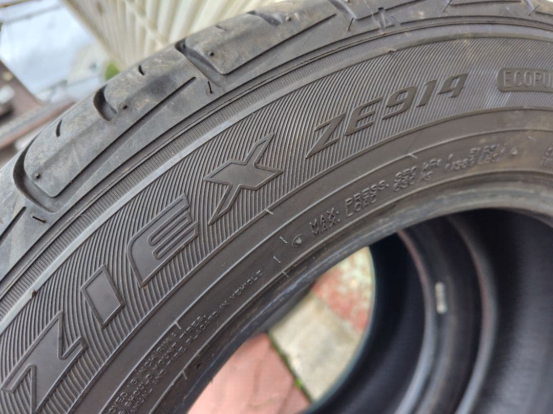 ファルケンZIEX 205/60R16 2023年製