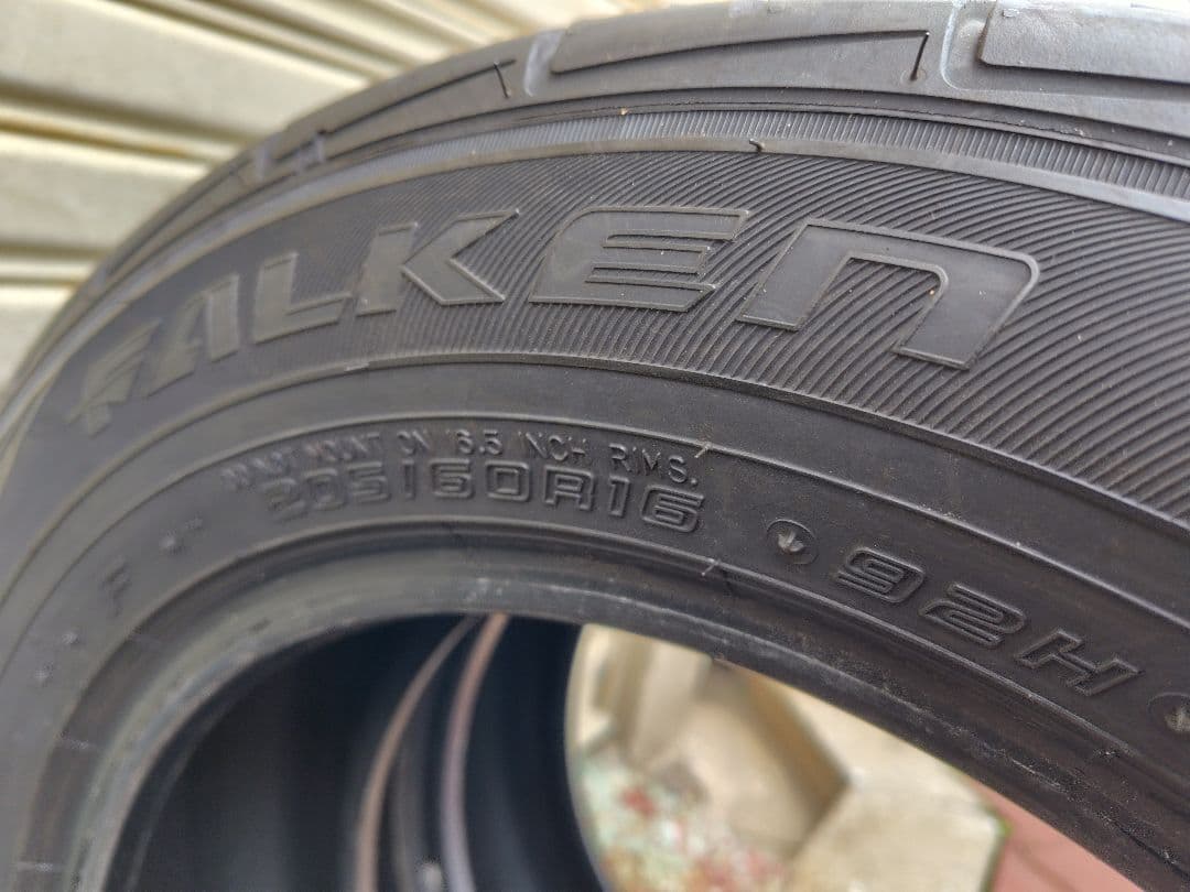 ファルケンZIEX 205/60R16 2023年製