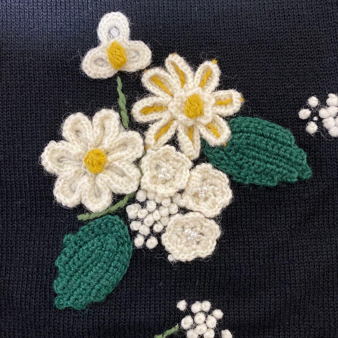 ロングニットカーディガン立体フラワー刺繍ビーズ付きブラック大きいサイズLL〜3L