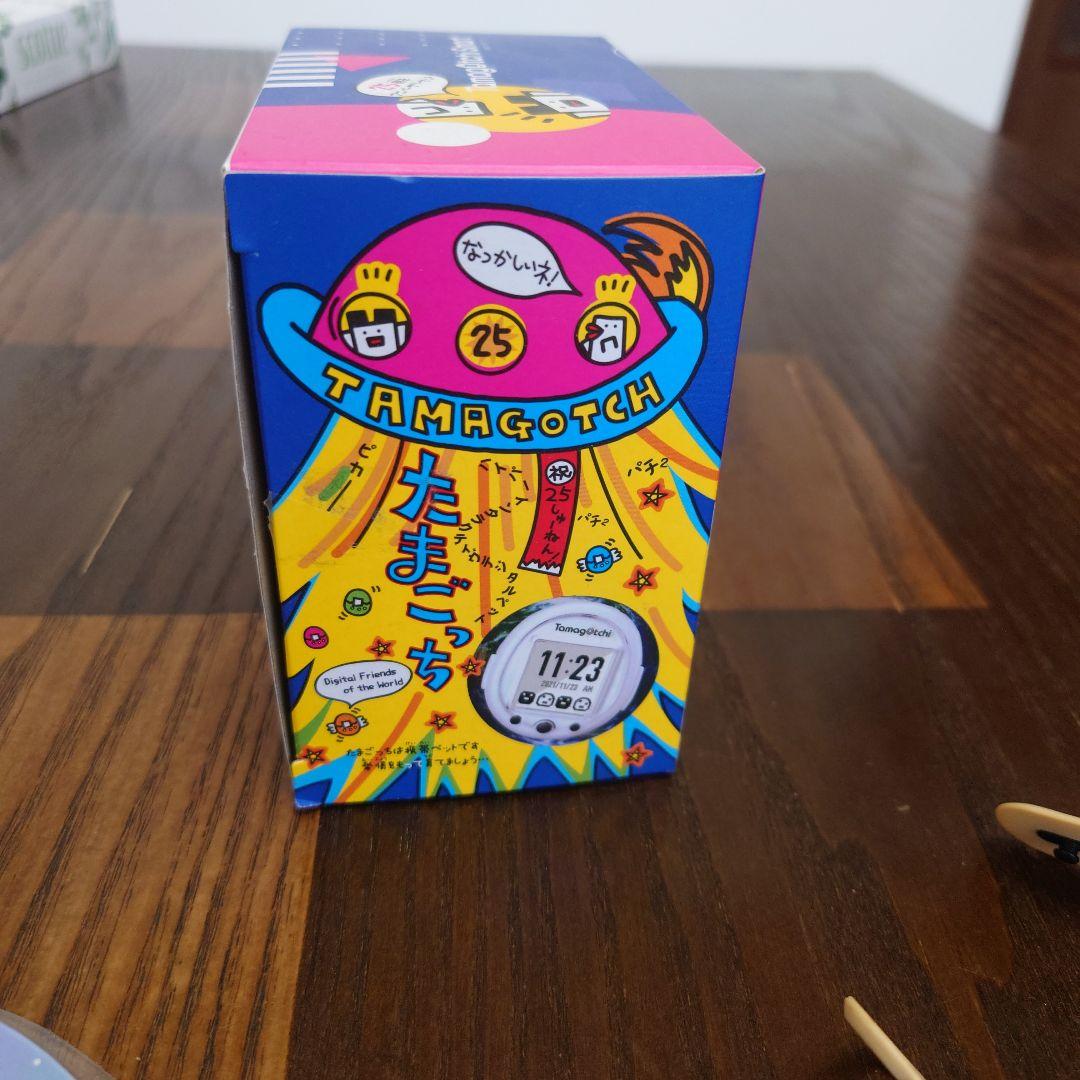 25th アニバーサリー たまごっち スマートとNiziUのカードセット