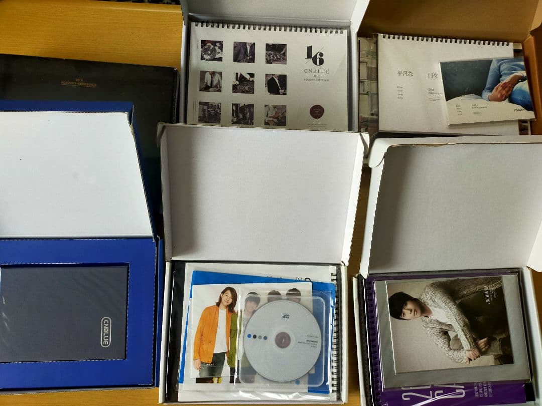 CNBLUE SEASONS GREETIING 6冊