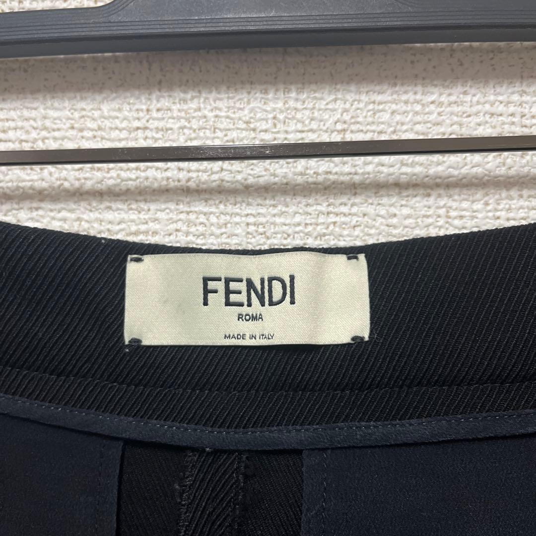 FENDI タイトスカート　スリット　ロゴ　ウール