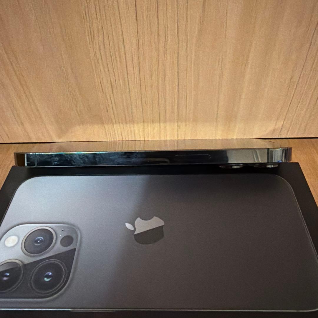 iPhone 13 Pro 本体 Graphite 128GB 充電ケーブル付き