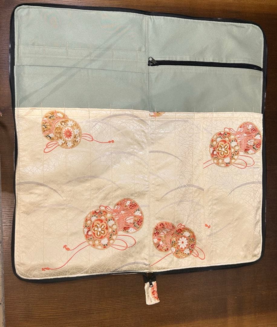 ✴︎ 専用品です　✴︎たくさん笛が入るリュックNo.2
