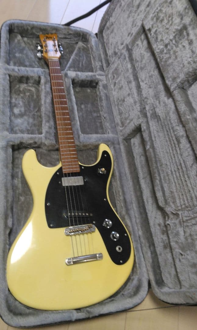 貴重　モズライト　Johnny Ramoneモデル Mosrite