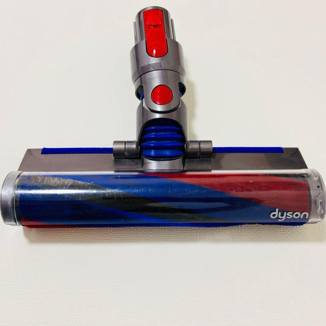 Dyson V8slim fluffy スティッククリーナー　ダイソン