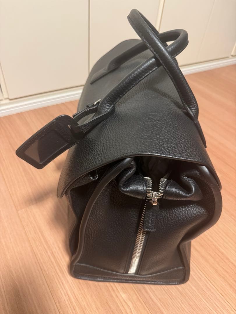 Giorgio Armani 最高級 黒 レザー トラベルバッグ ウィークエンド