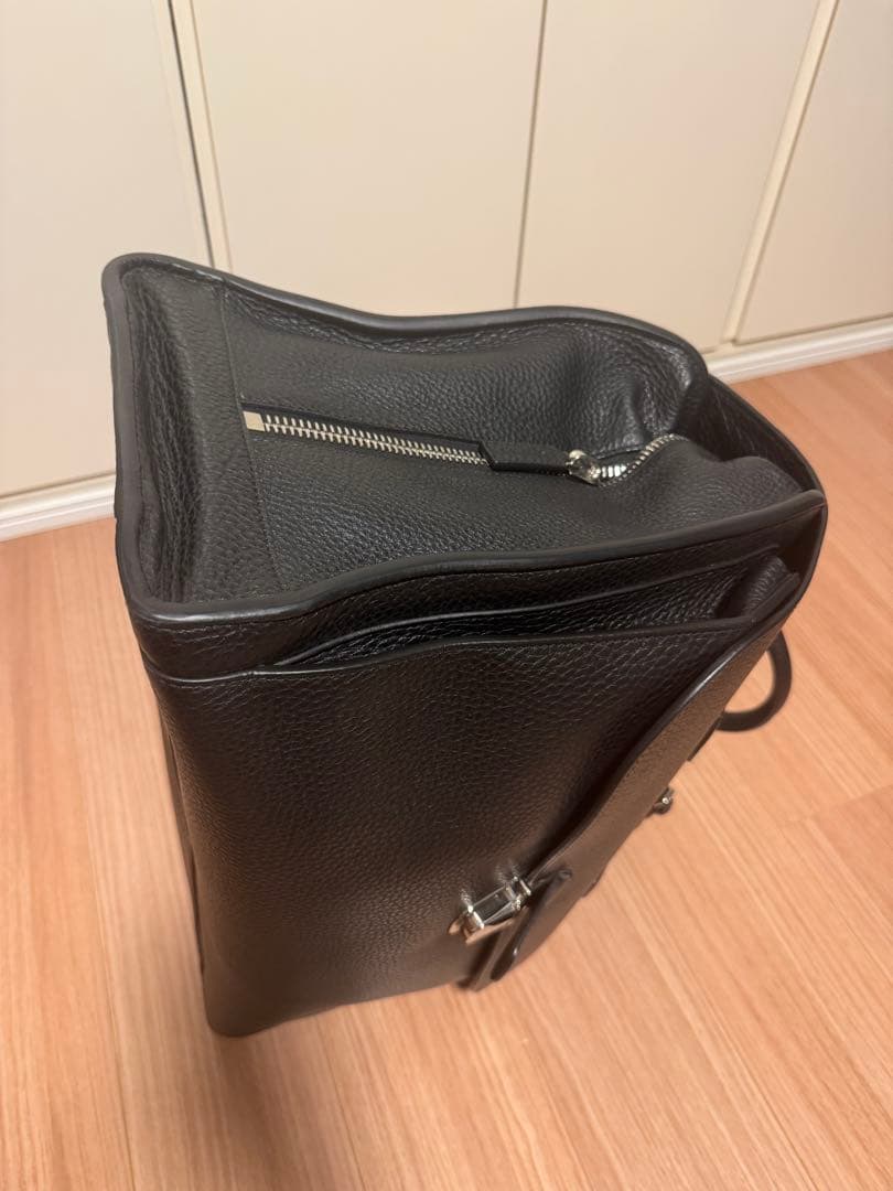Giorgio Armani 最高級 黒 レザー トラベルバッグ ウィークエンド