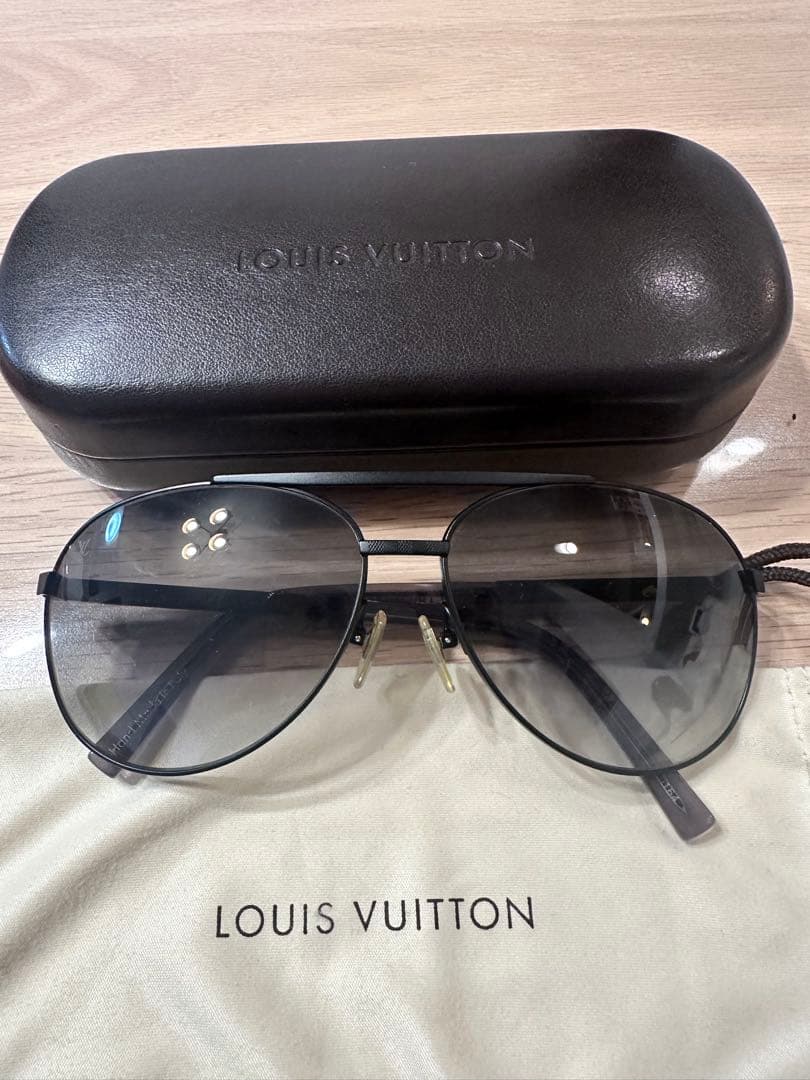 【美品】LOUIS VUITTON サングラス