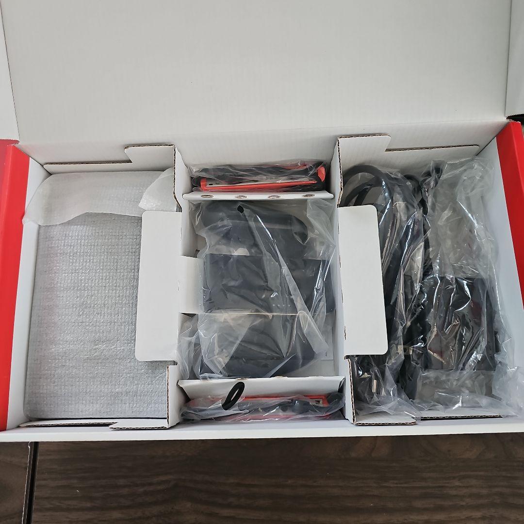 美品　Nintendo Switch本体 マリオカート８セット　おまけケース付き