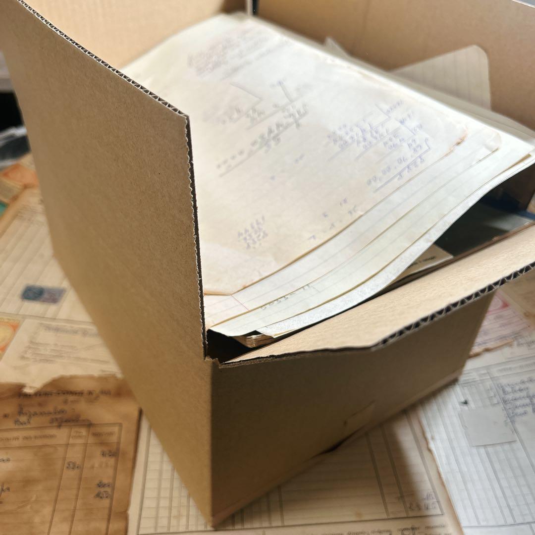 アンティーク紙物屋さんのおすそ分けたっぷり1880g おたのしみセット　蚤の市