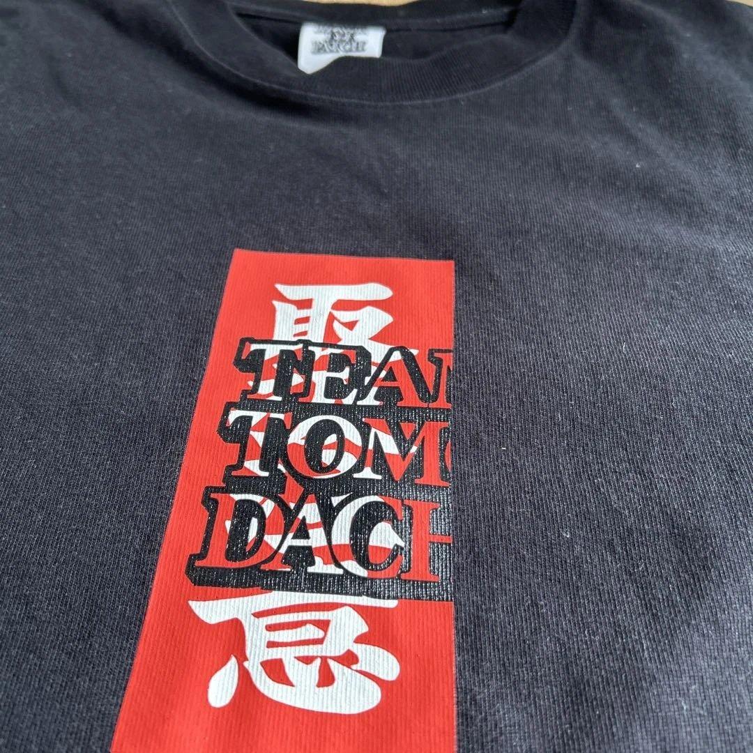 BLACKEYEPATCH TEAM TOMODACHI Tシャツ
