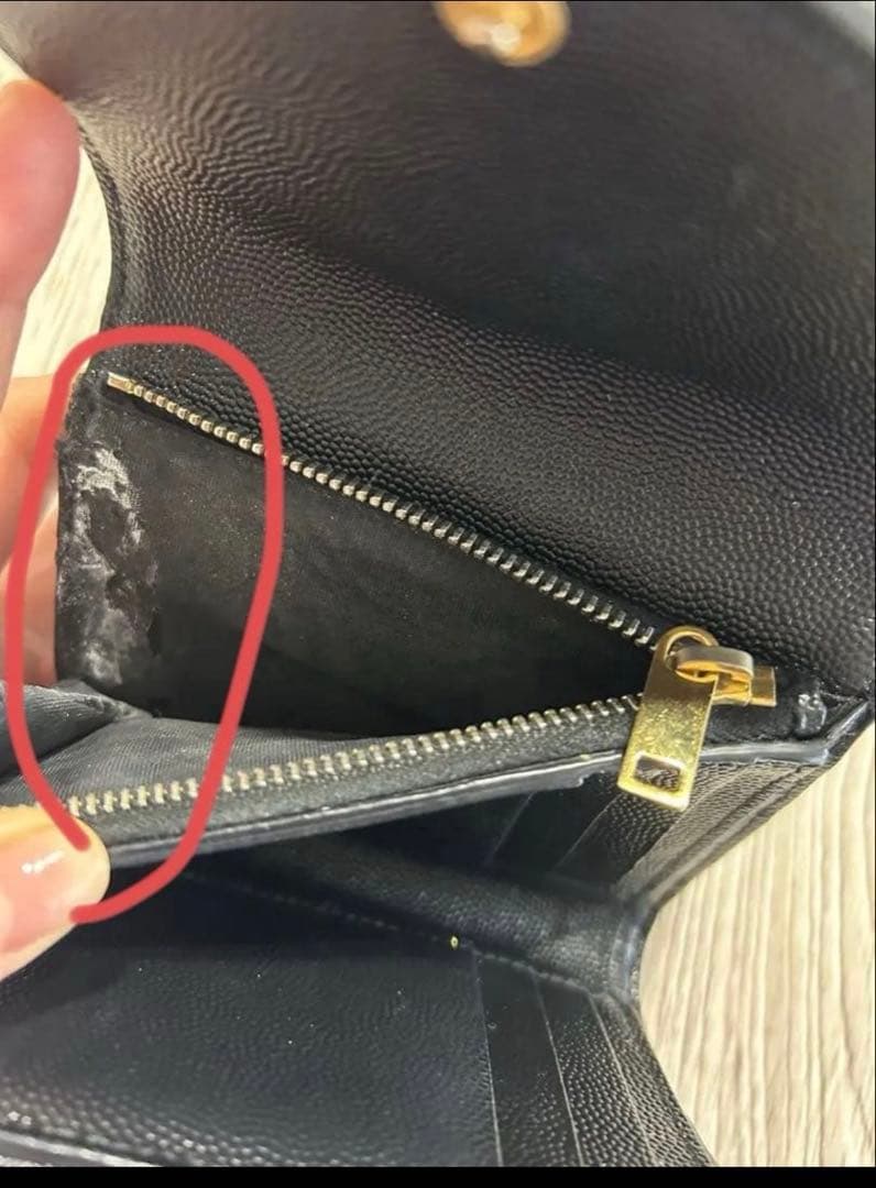 SAINT LAURENT ブラック 三つ折り財布