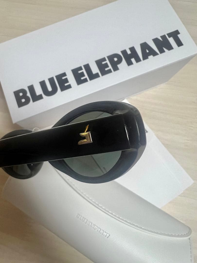 小物 BLUE ELEPHANT TIMMY-S black
