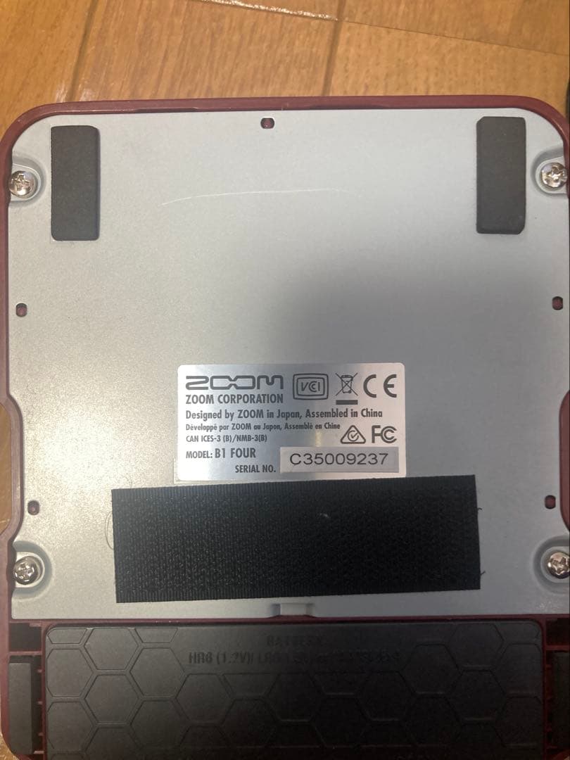 Zoom B1 Four 社外ACアダプター付き