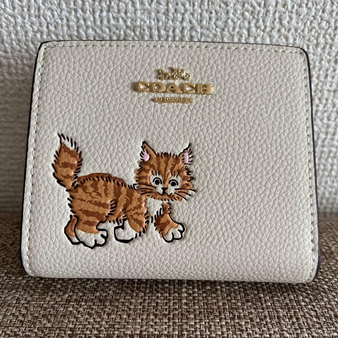 ⭐️新品・未使用⭐️コーチ　猫柄プリント　二つ折り財布