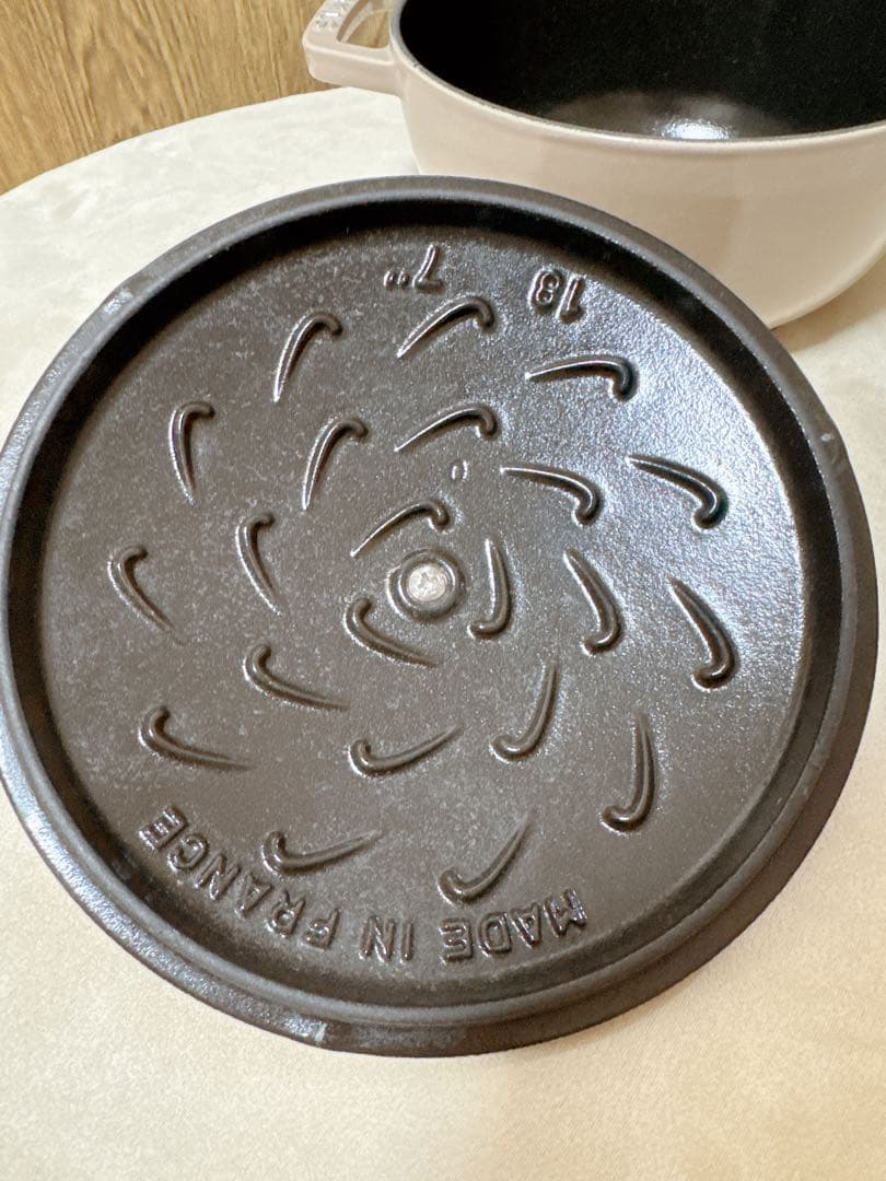 ルミ姉⭐︎【美品】煮込み料理が美味しい◎staubワナベMリネン