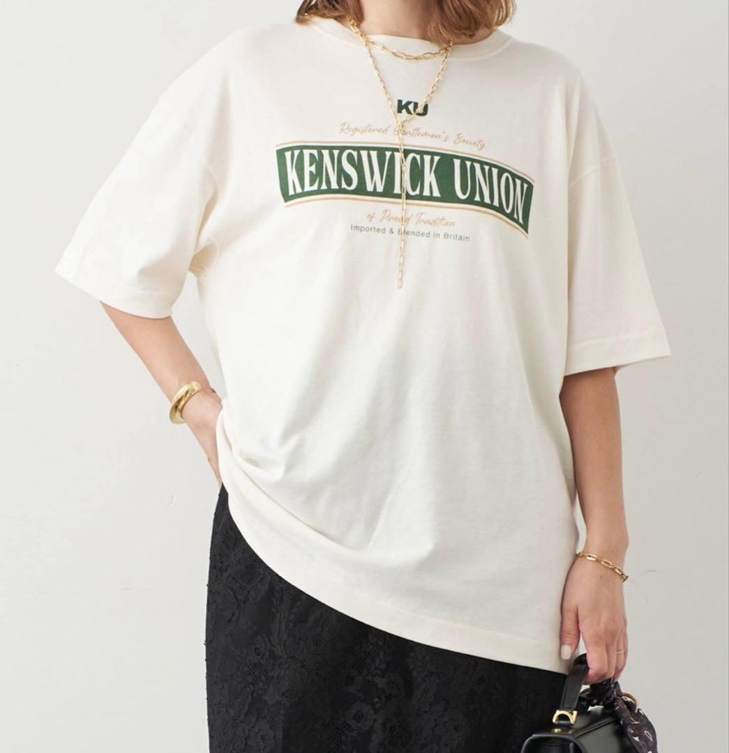 Deuxieme Classe CIGARETTE Tシャツ