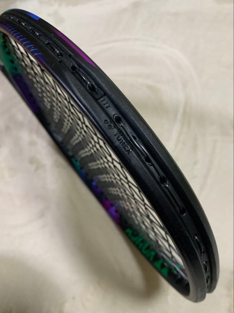 ヨネックス　V CORE PRO 97 グリップ2 Vコア