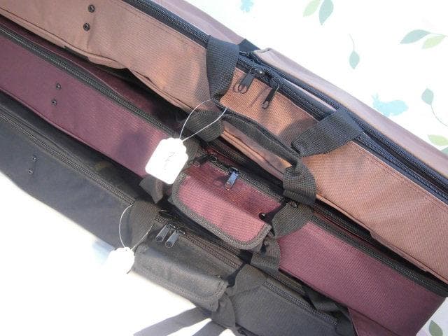 (送料無料)7.980円　沖縄三線専用ソフトケース　3色から選択　持ち方自由