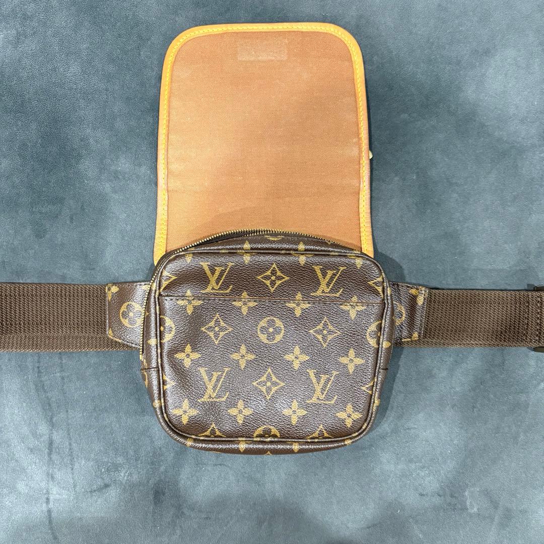 LOUIS VUITTON サックボスフォール　ボディバッグ