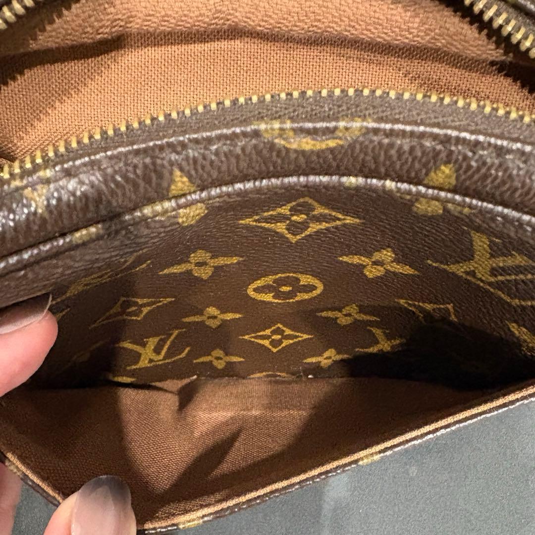 LOUIS VUITTON サックボスフォール　ボディバッグ