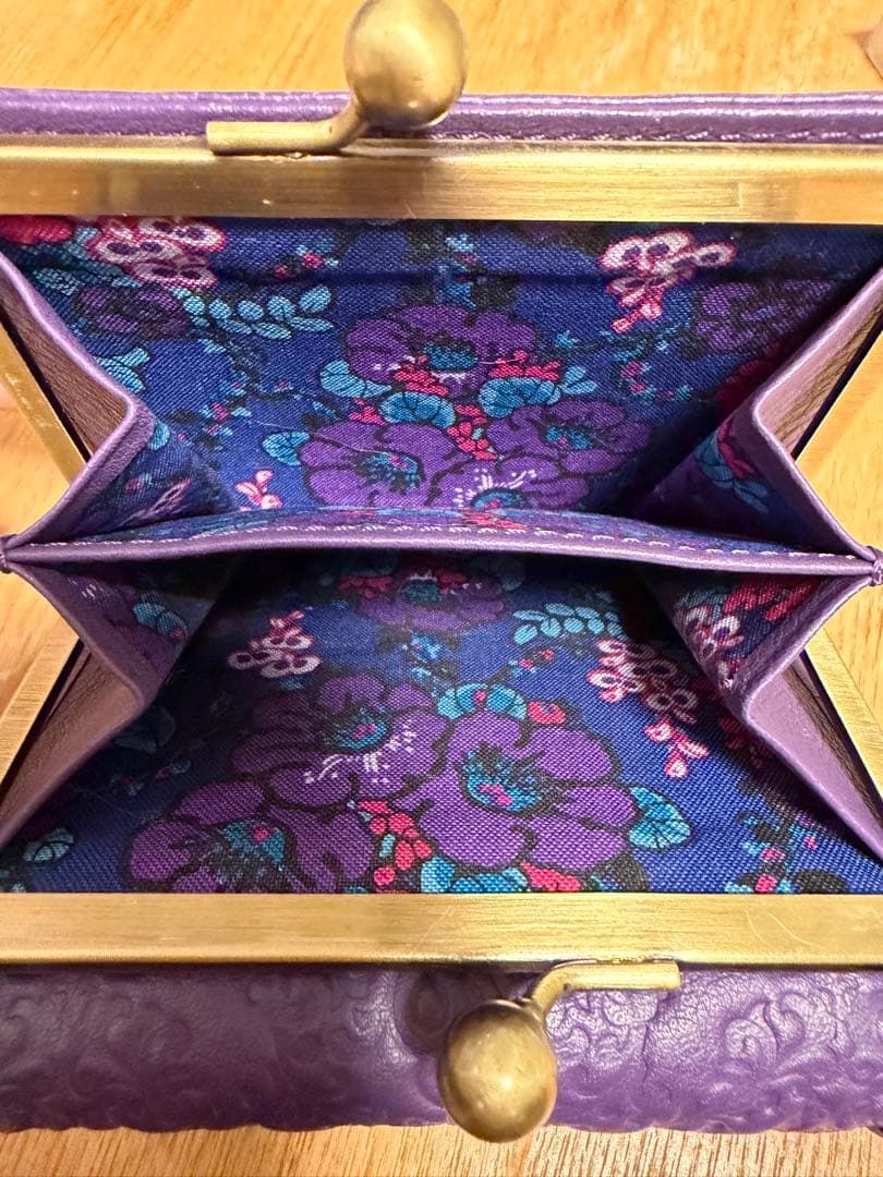ANNA SUI セルパン 二つ折り口金財布 紫
