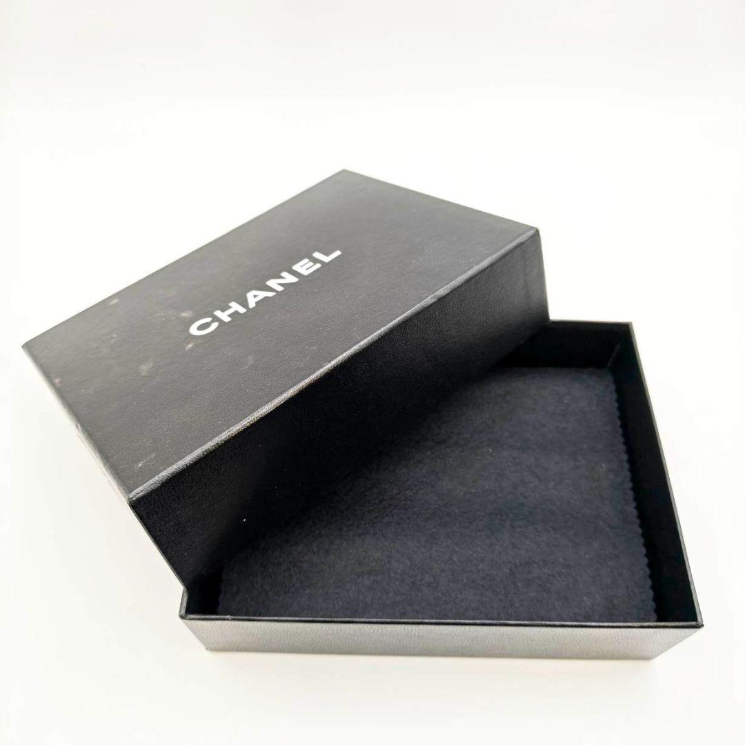 美品 シャネル ココマーク 二つ折り財布 CHANEL ラムスキン