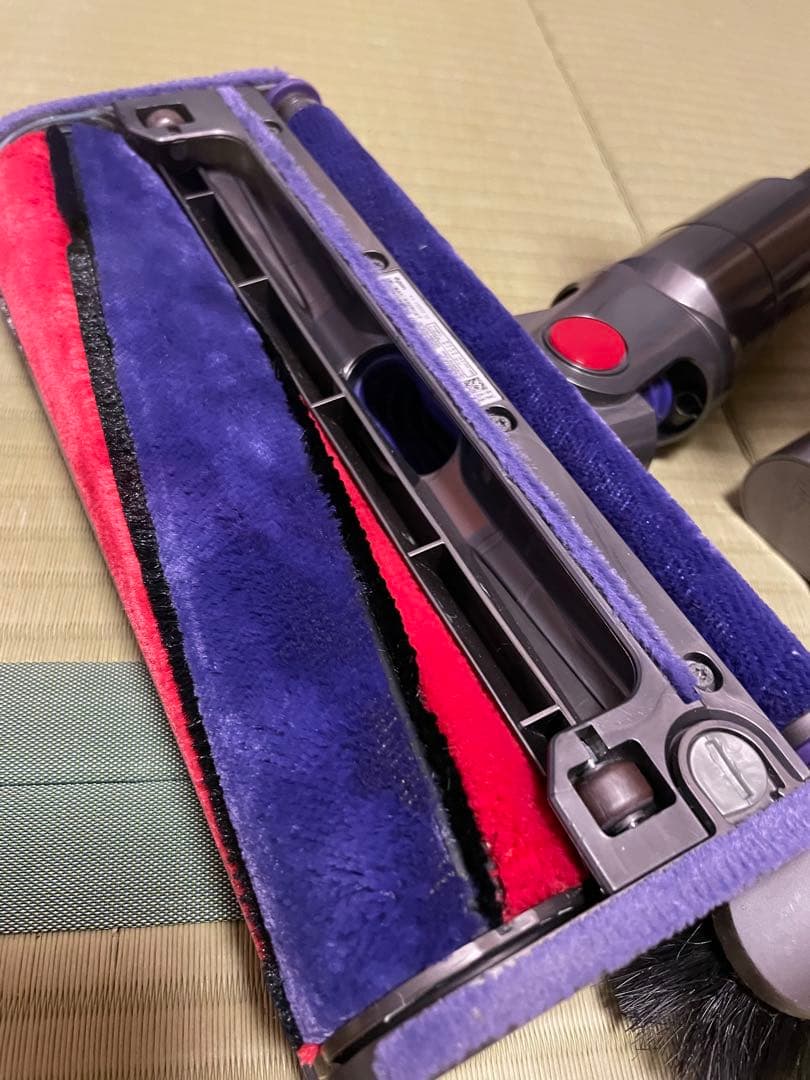 しろちゃん　Dyson ダイソン　sv12
