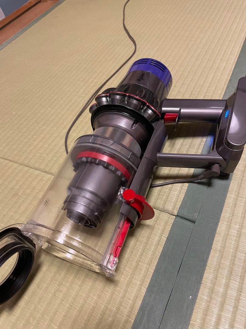 しろちゃん　Dyson ダイソン　sv12