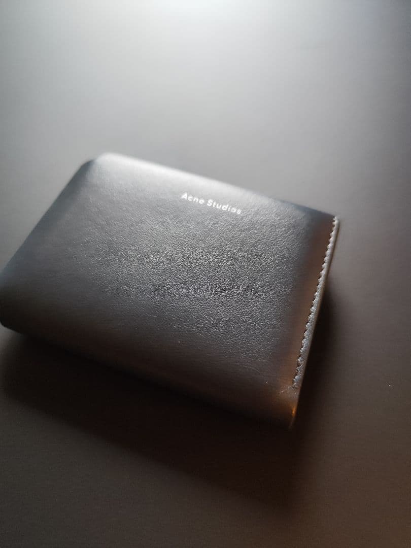Acne Studios ネイビー 三つ折り財布