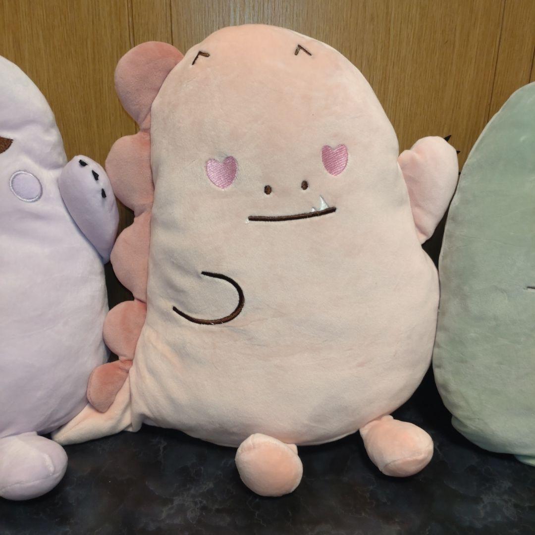 ダイソー　ダイナソーぬいぐるみ