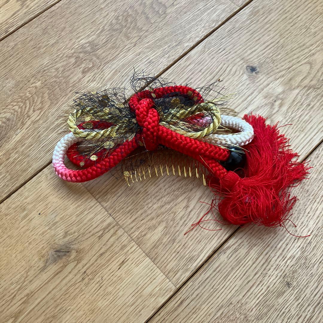 お値下げ　振袖セット　袋帯　帯締め　髪飾り　金糸刺繍　正絹　古典柄　4点