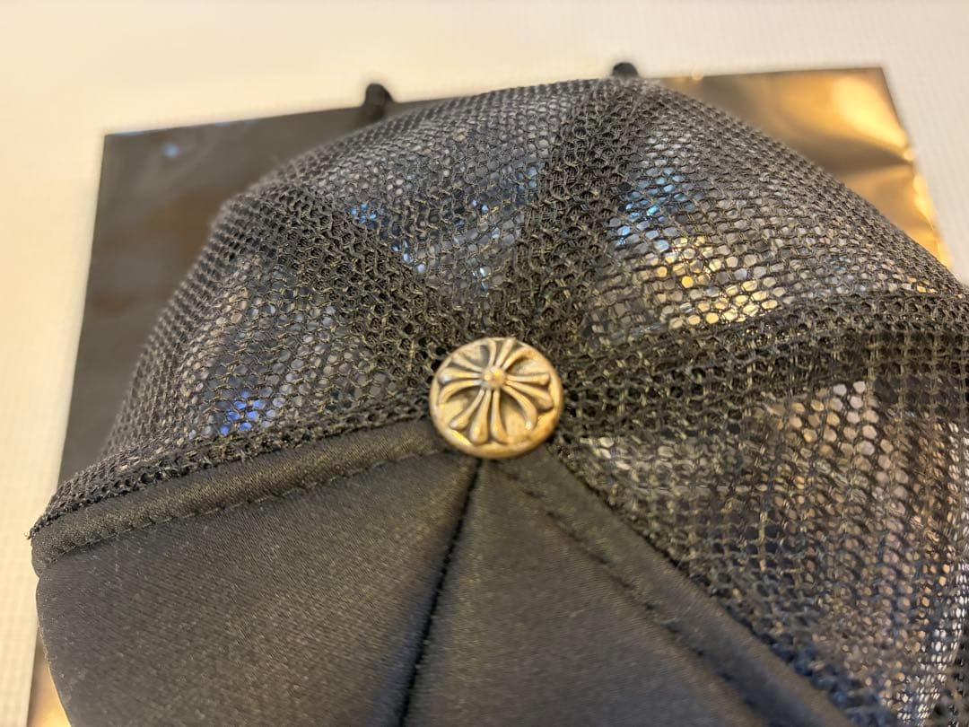 CHROME HEARTS セメタリークロス　トラッカーキャップ