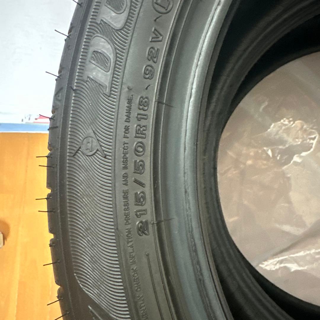 美品✨DUNLOP 215/50R18 タイヤ4本セット