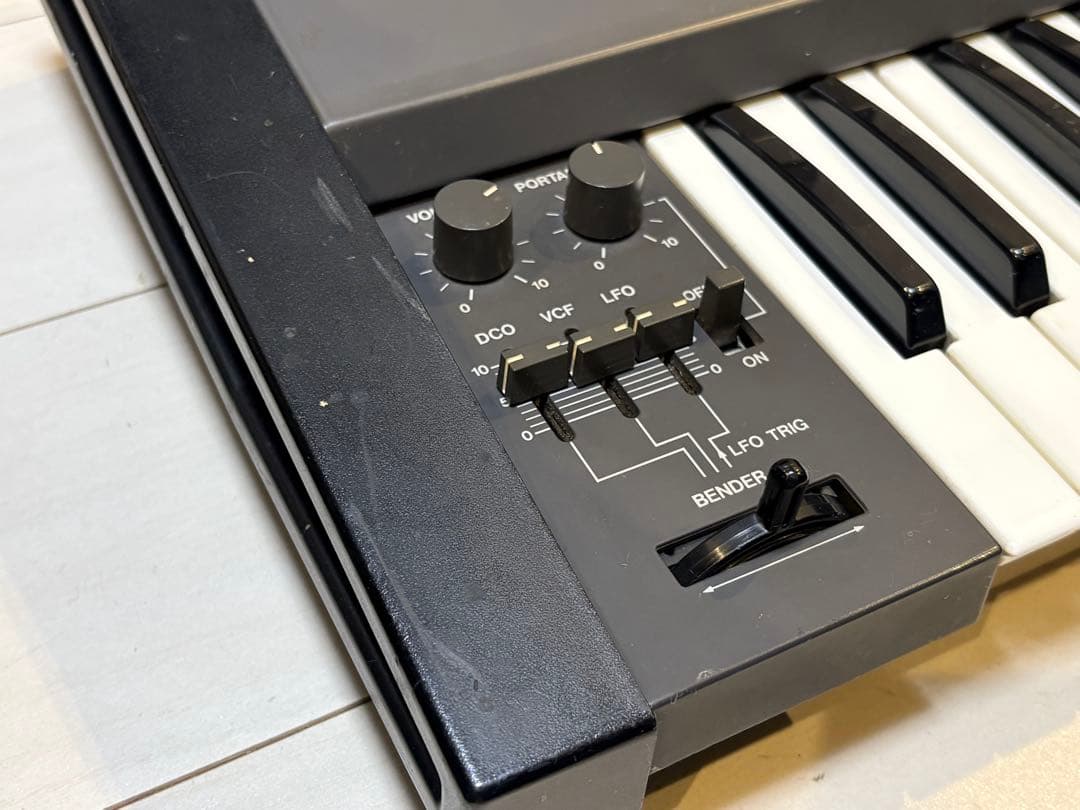 【ジャンク】名機 Roland JUNO-106 シンセサイザー