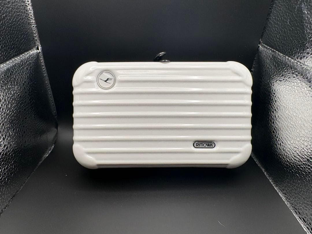 未使用リモワ RIMOWA アメニティポーチ　ルフトハンザ航空　ファーストクラス