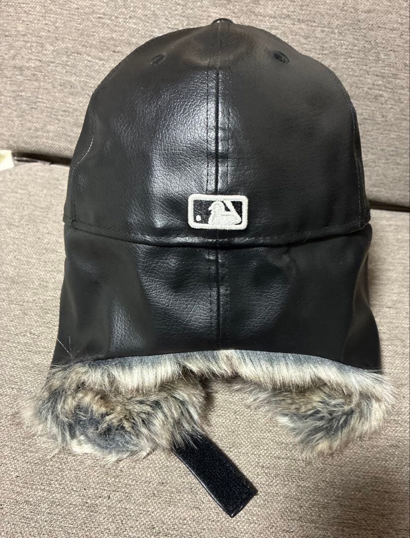 ニューエラ レザーキャップ 耳付きファーフラップ ニューヨークヤンキース　別注