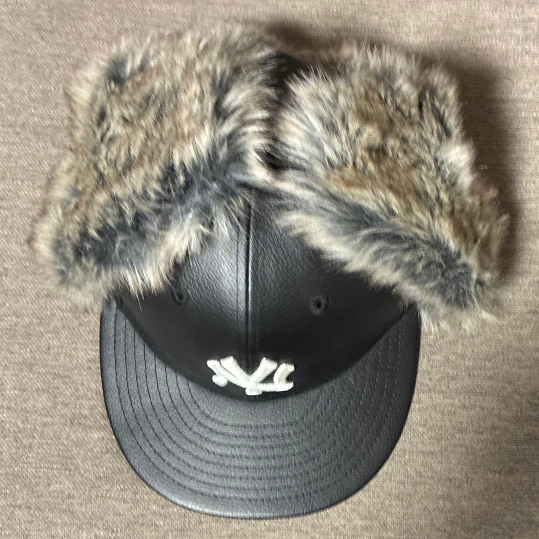 ニューエラ レザーキャップ 耳付きファーフラップ ニューヨークヤンキース　別注