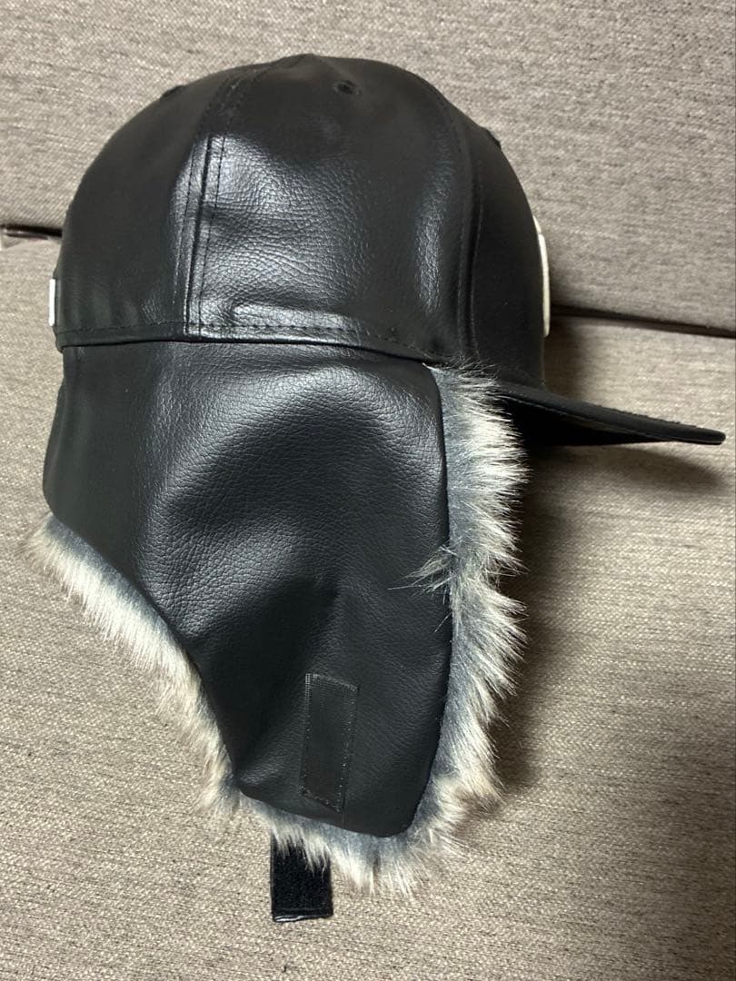 ニューエラ レザーキャップ 耳付きファーフラップ ニューヨークヤンキース　別注