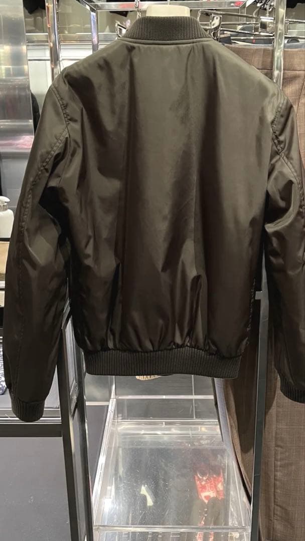 PRADA 三角ロゴブルゾン　正規品