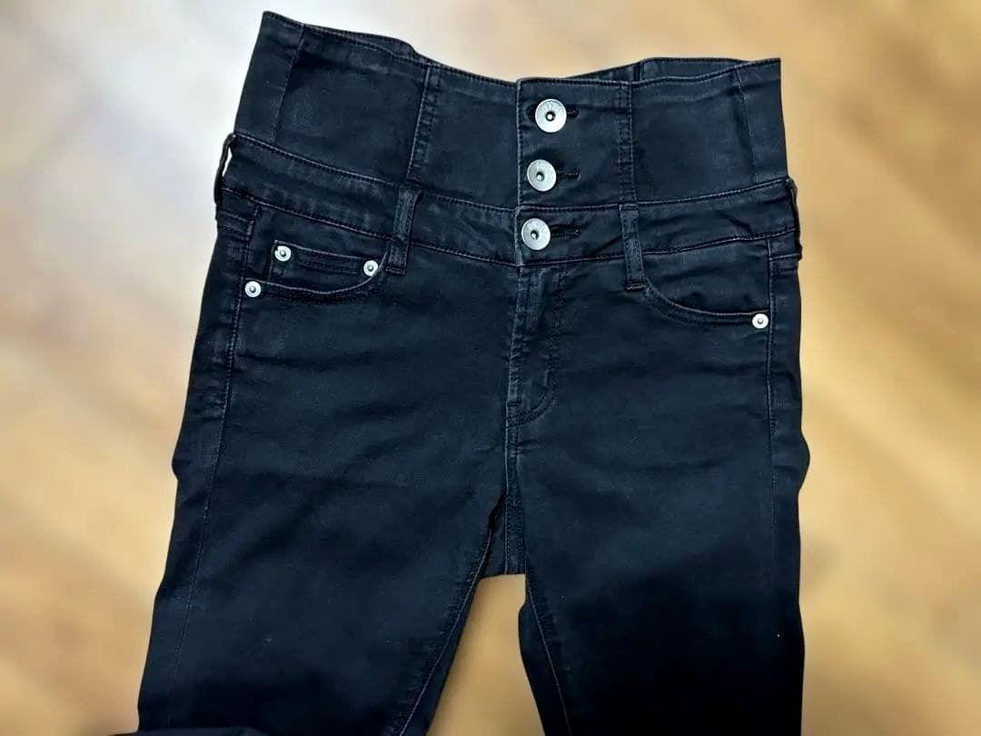 GYDA ハイウエスト ウエストクロススキニーデニムパンツ　Mサイズ