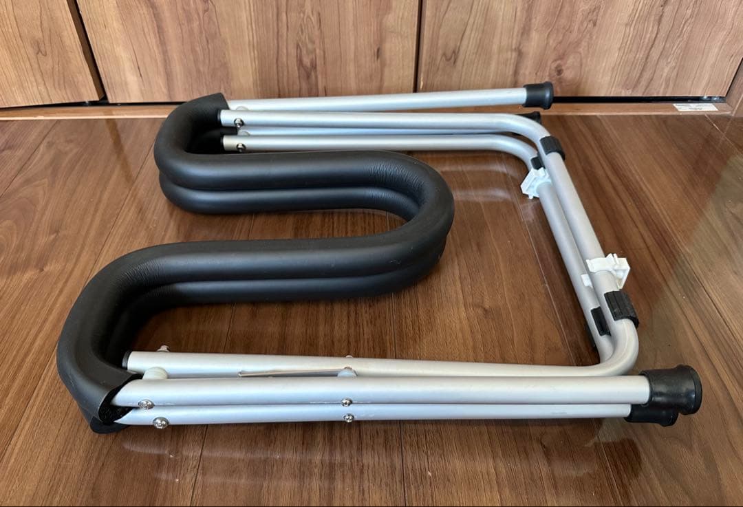 【美品】折りたたみ式 サーフボードスタンド シルバー