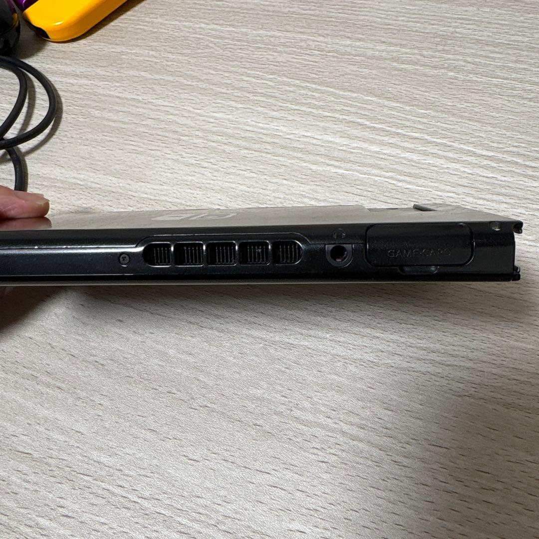 Nintendo Switch 本体　コントローラーはジャンク