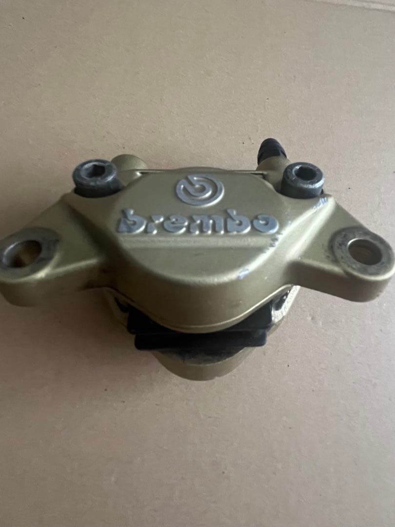 brembo ブレンボ 2ピストンキャリパー 旧カニピッチ84mm/Φ32