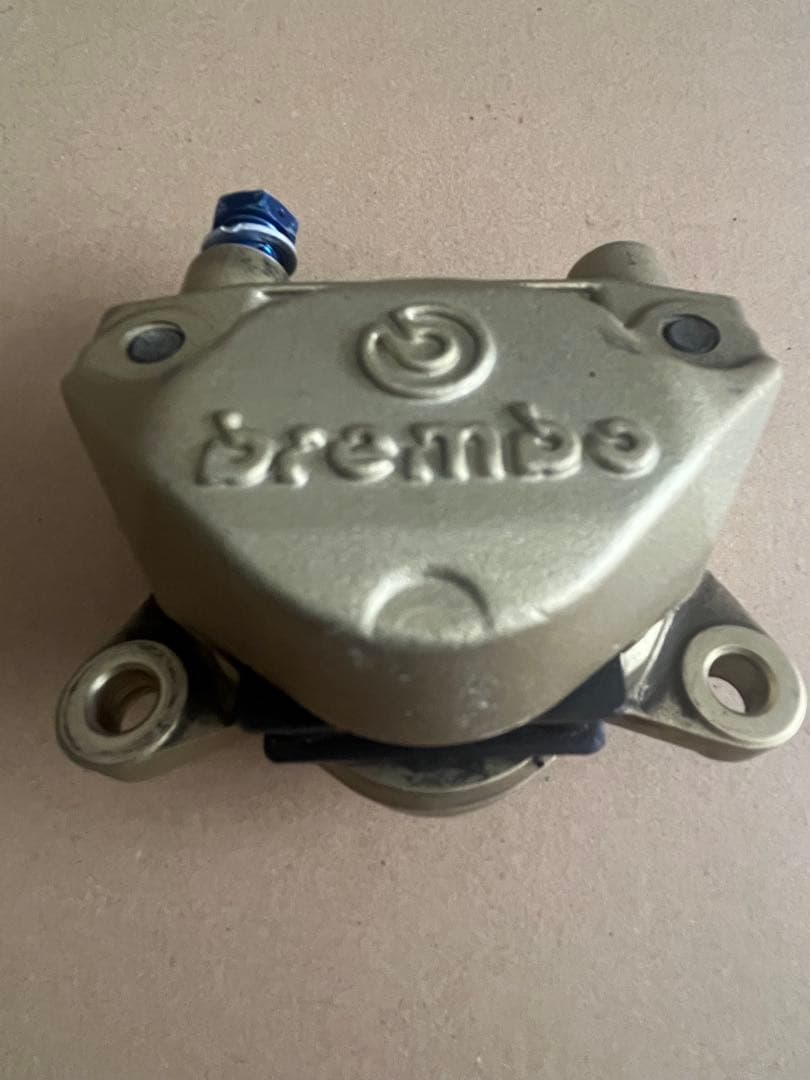 brembo ブレンボ 2ピストンキャリパー 旧カニピッチ84mm/Φ32