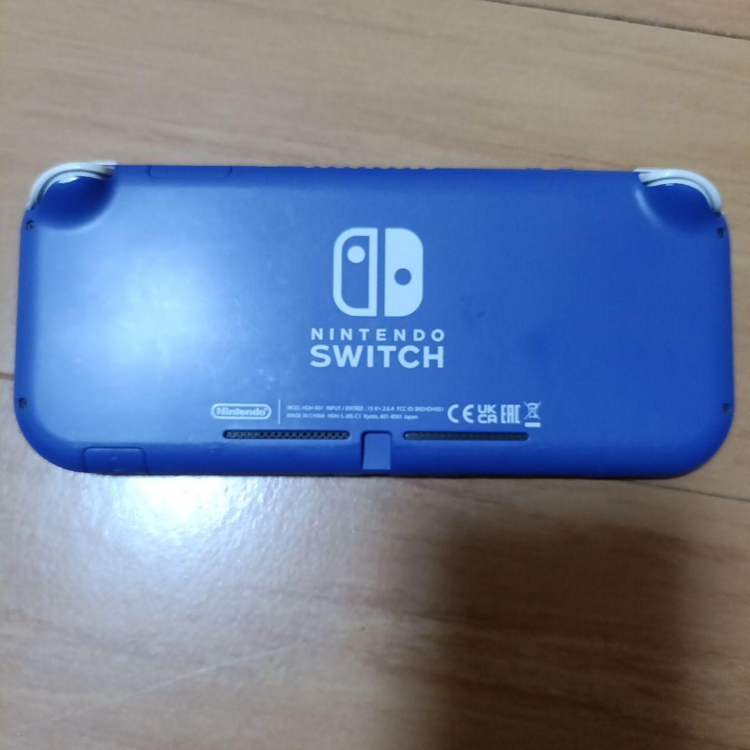 Nintendo Switch Lite 青　左Joy-Conカバーなし